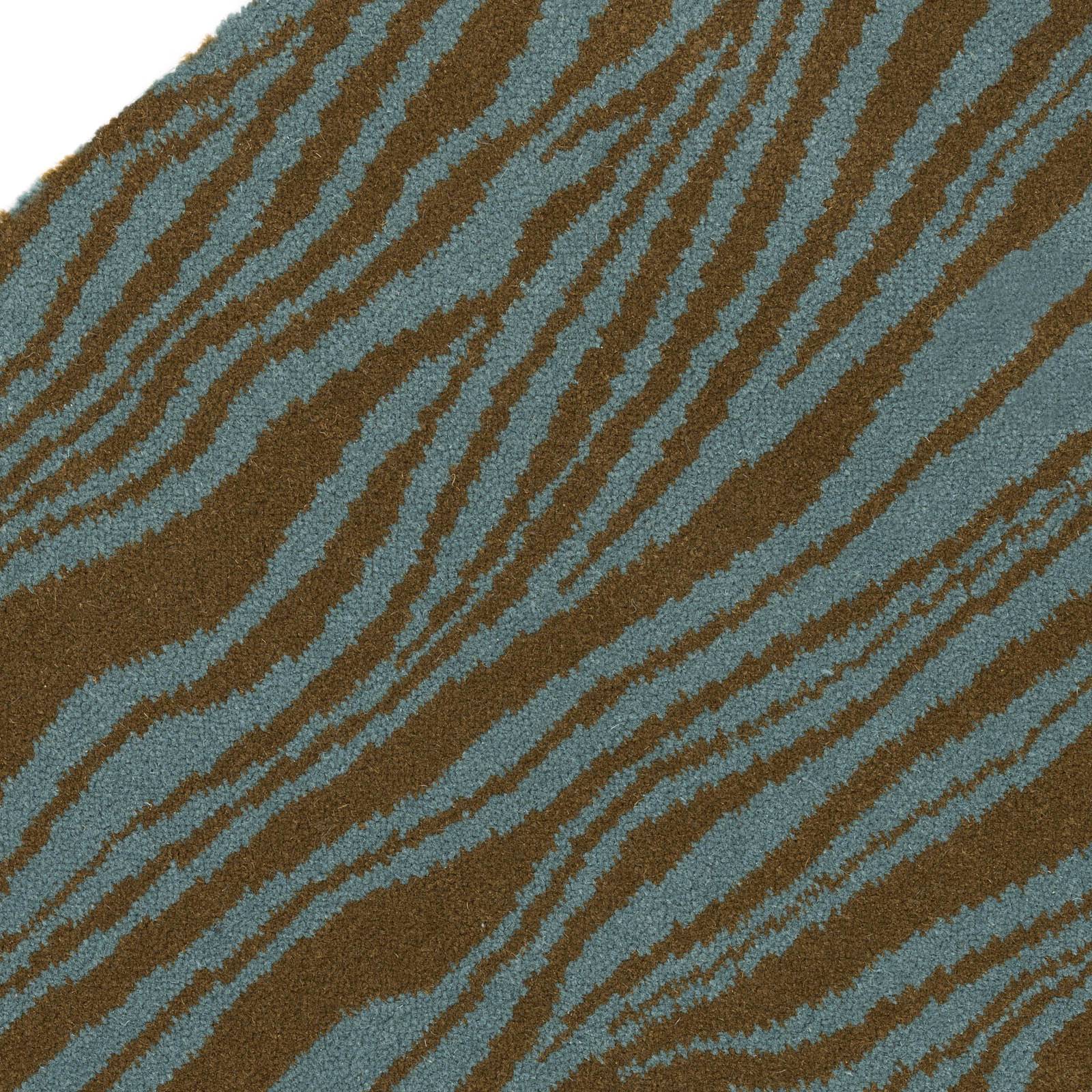 DAZZLE Runner - Bronze